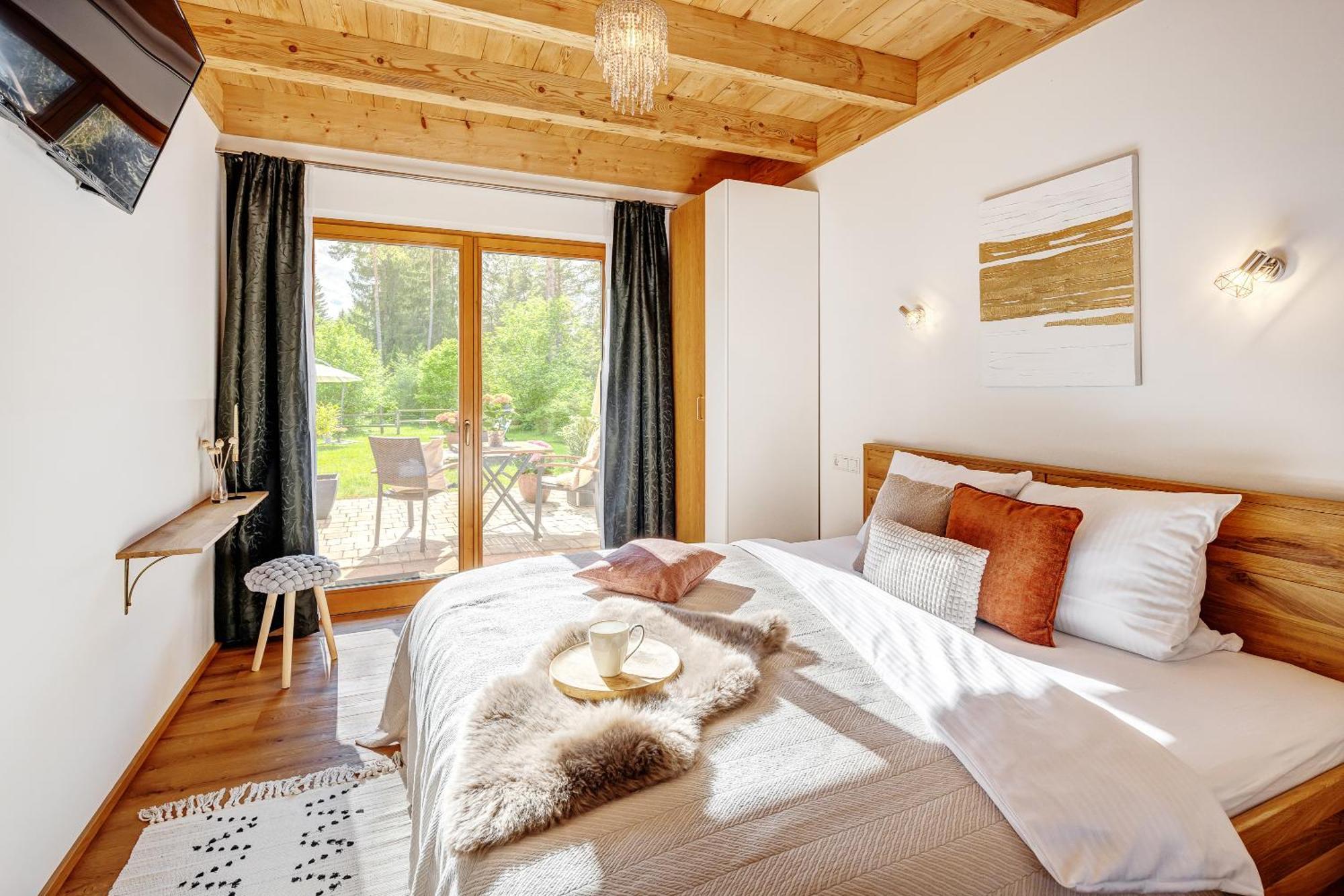 Landhaus Trinis - Kleine Kaffee Tee Theke Mit Kuehlschrank - Parkplatz Rotta Kültér fotó